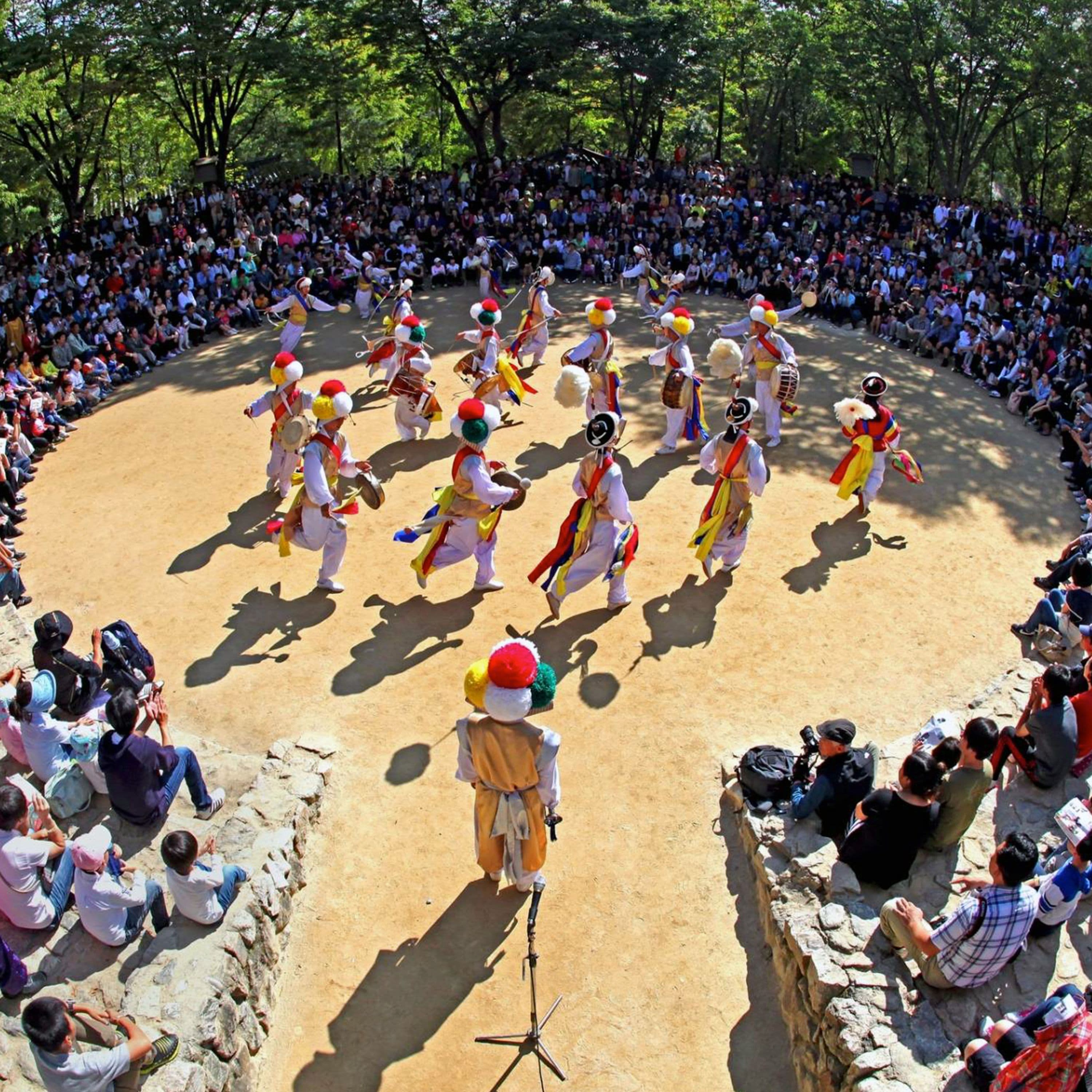 KOREAN FOLK VILLAGE